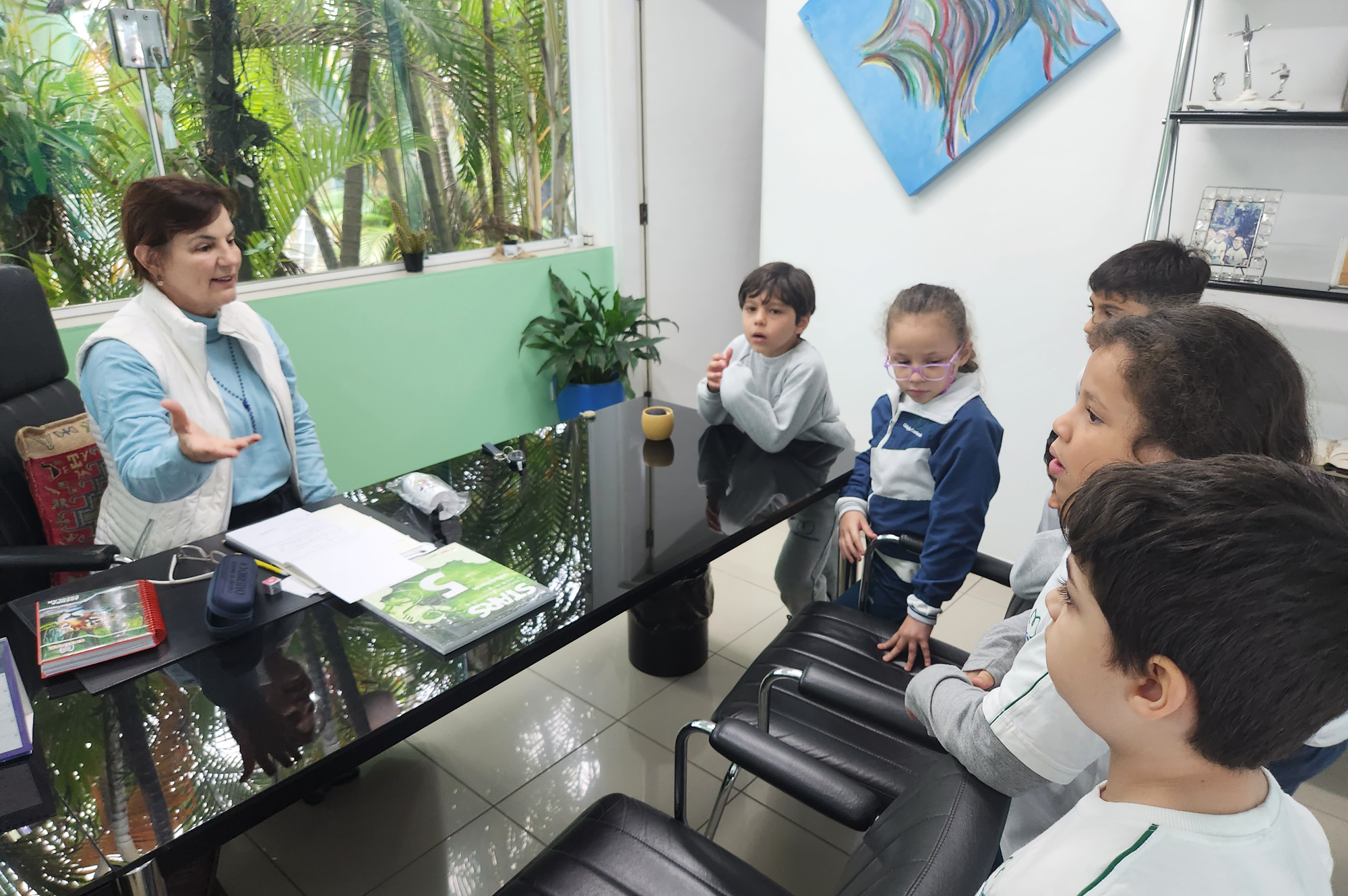 Conhecendo os profissionais que trabalham na escola e suas funções ...